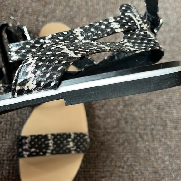 Calvin Klein sandals - Picture 8 of 8